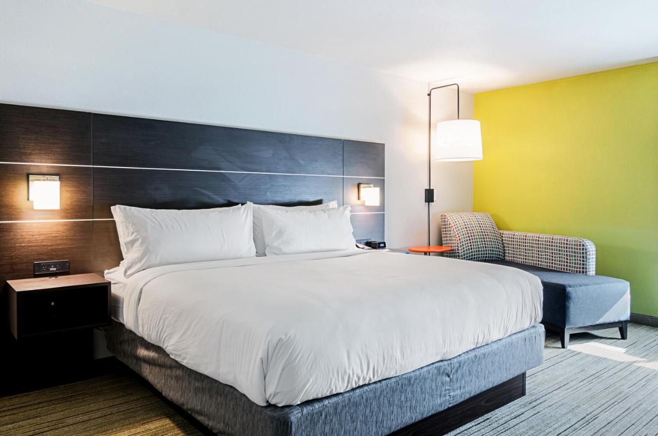 Holiday Inn Express & Suites - Atchison By Ihg Exteriér fotografie