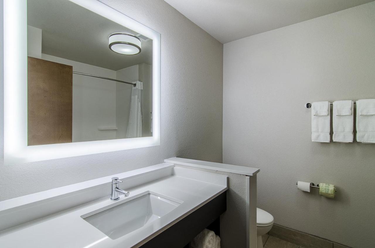 Holiday Inn Express & Suites - Atchison By Ihg Exteriér fotografie