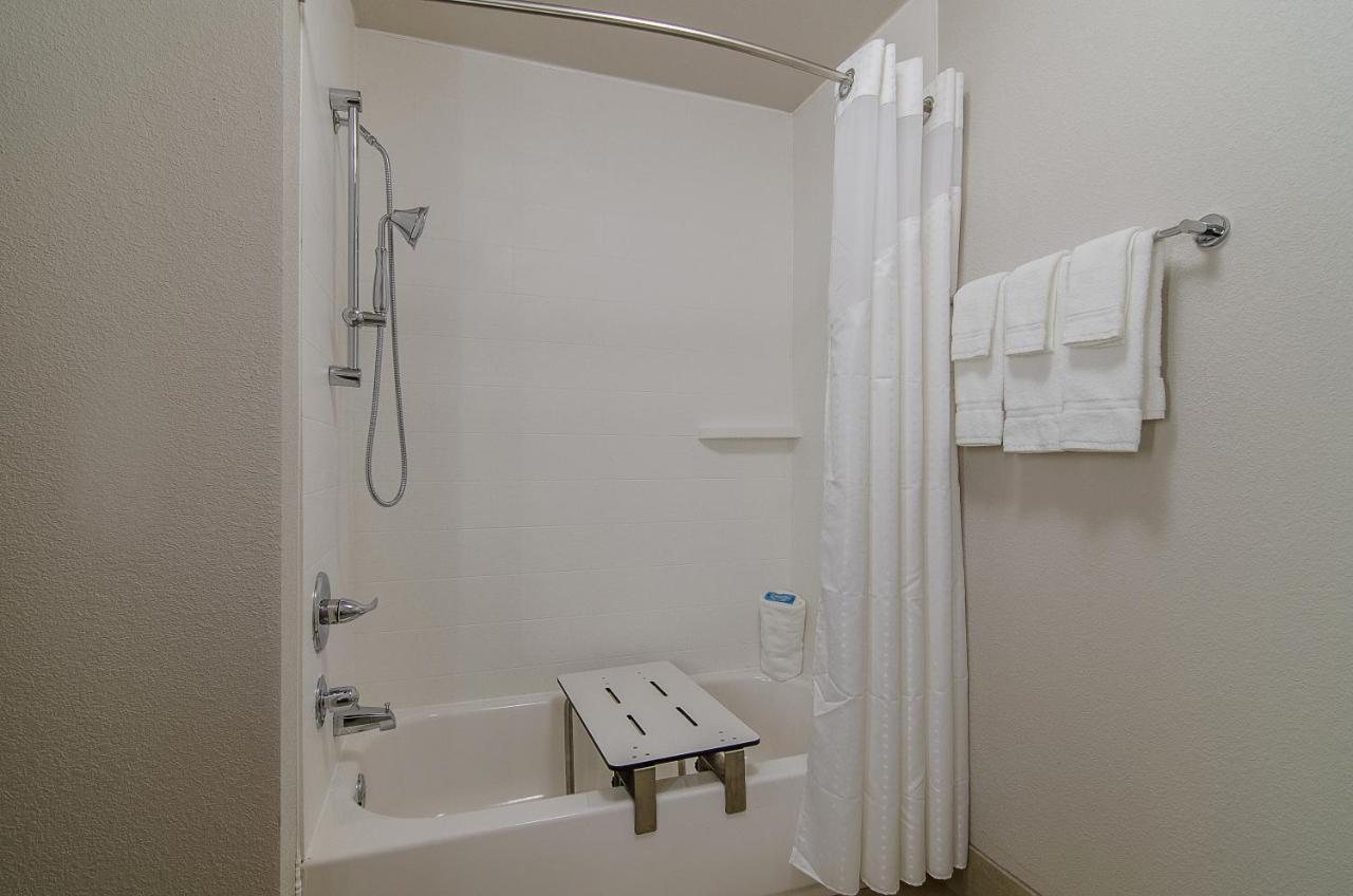 Holiday Inn Express & Suites - Atchison By Ihg Exteriér fotografie