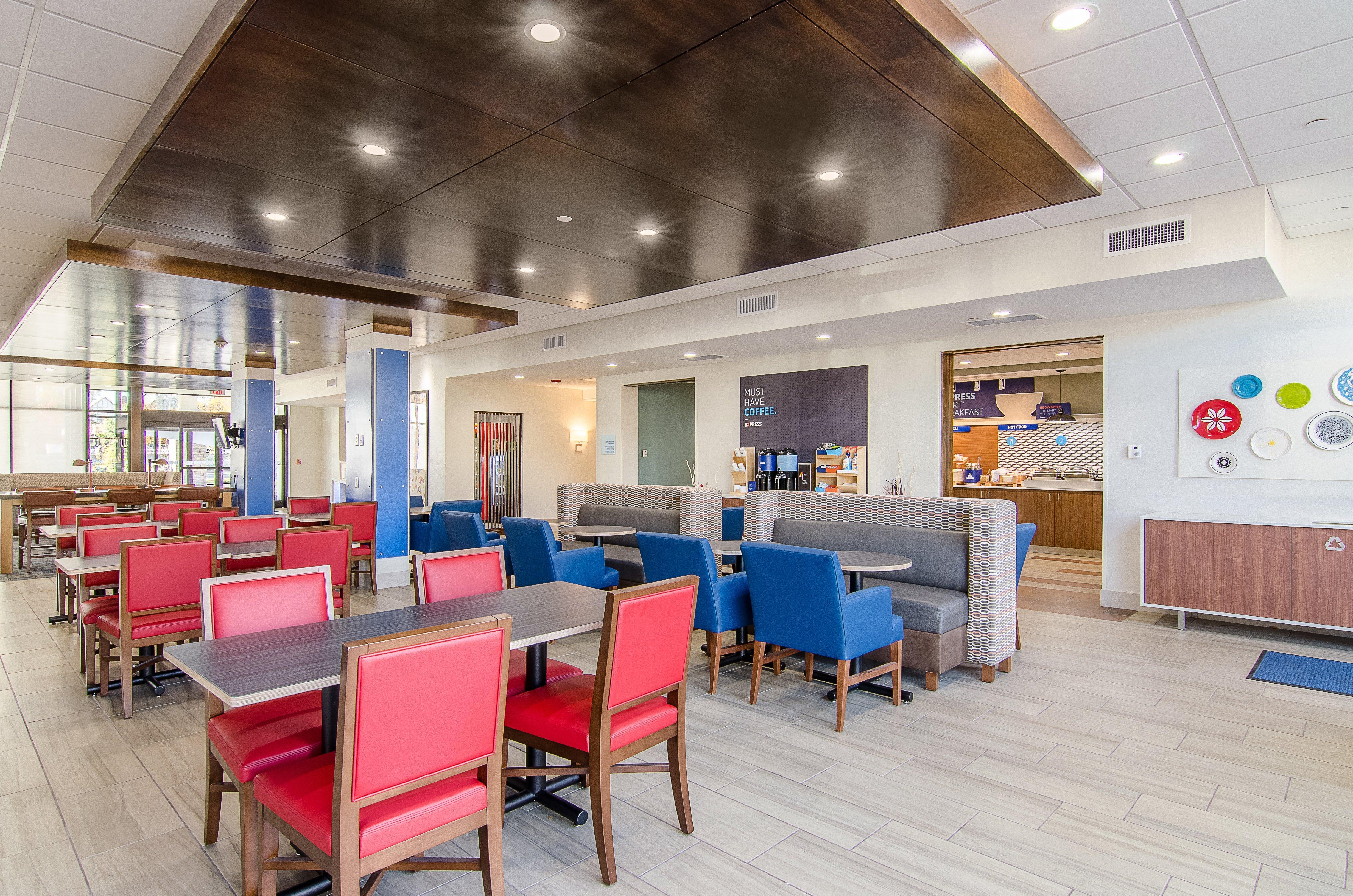 Holiday Inn Express & Suites - Atchison By Ihg Exteriér fotografie